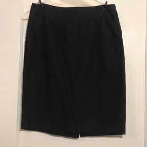 Black J CREW Pencil skirt With Pockets!!